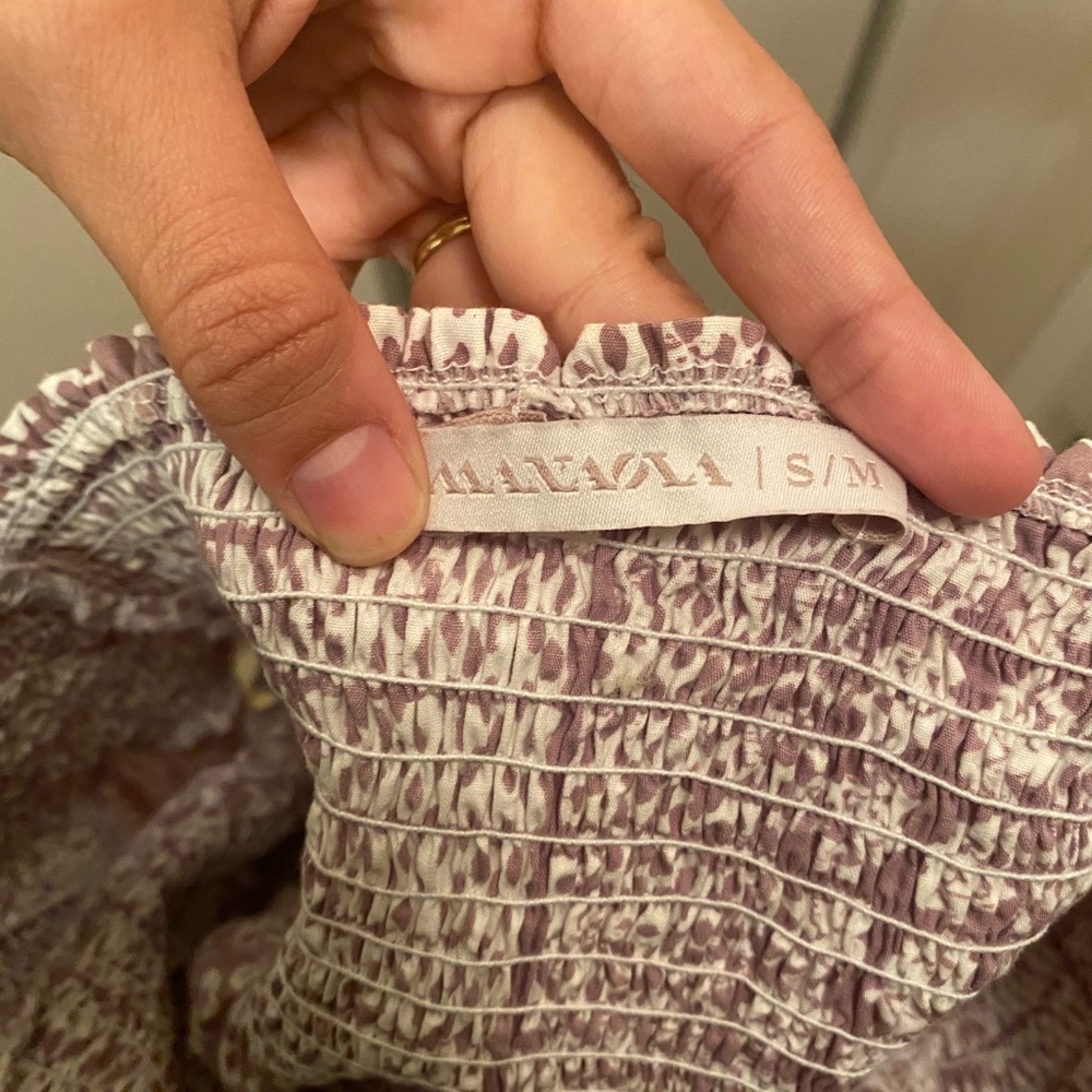 Incredibly cute Manaola off the shoulder dress